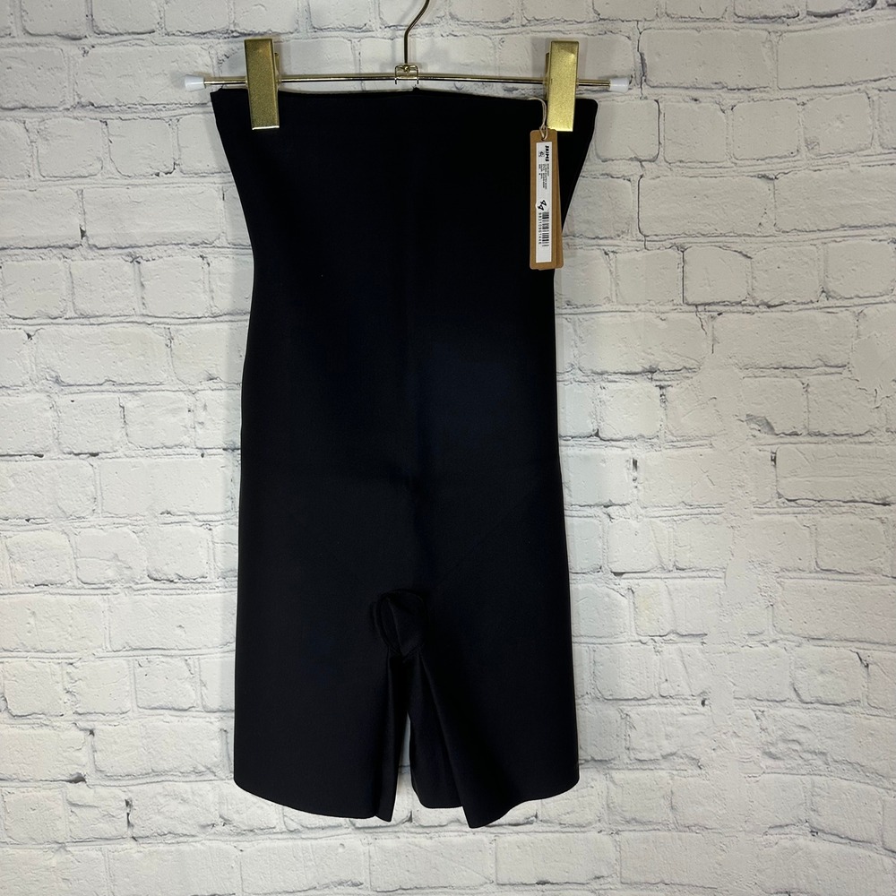 NEW Skims Body CS High-Waisted Short Onyx Black BO-SHO-9552W Medium NWT